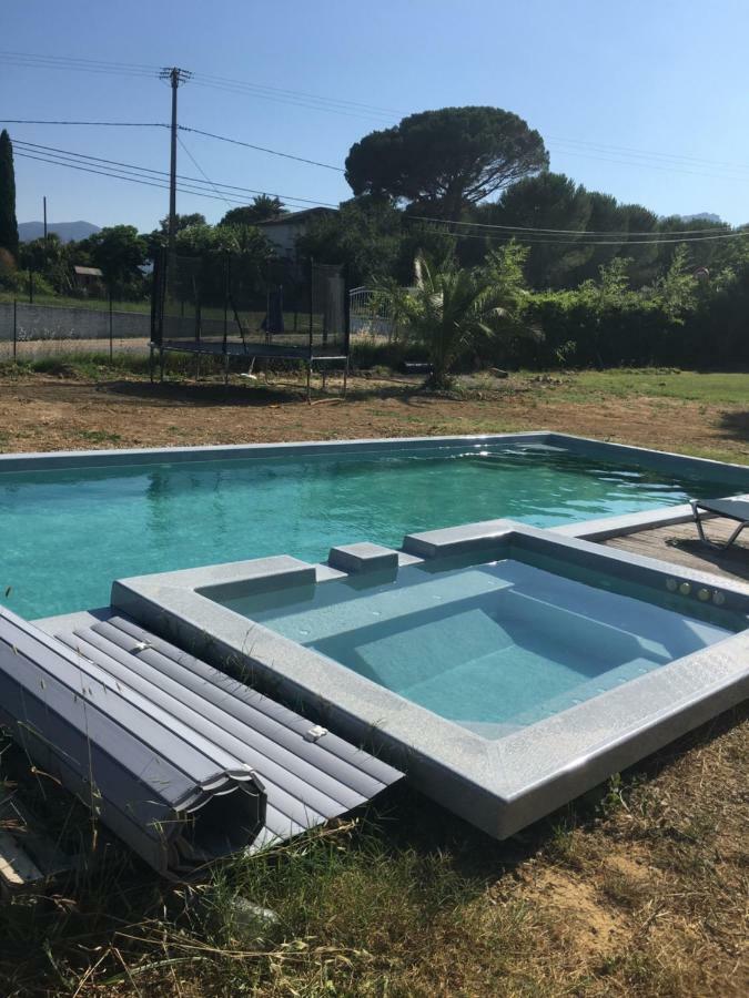 Villa La petite bergerie Roquebrune-sur Argens Esterno foto